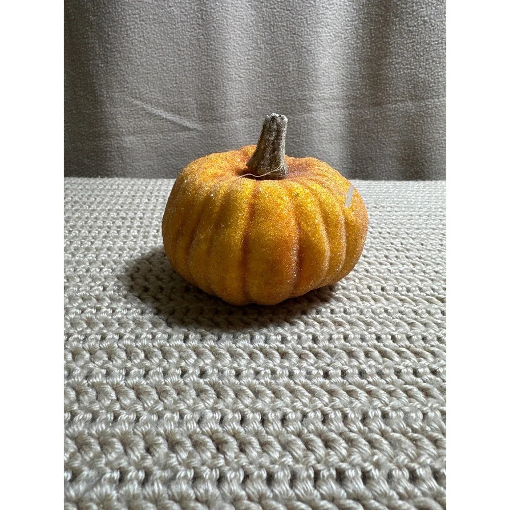 Fall Kitchen Mixed Bundle Pumpkin Oven Mitt Leaves Salt Pepper Shakers Towels